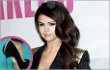 Tampil Menawan Saat Premiere, Selena Gomez Lupa Copot Label Sepatu