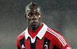 Hina Wasit, Balotelli Kena Skors Tiga Laga