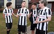 Harry, Liam, Niall dan Louis One Direction Main Bola Bareng Idola
