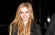 Avril Lavigne Masih Rahasiakan Tema Gaun Pengantinnya