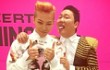 Usilnya PSY Saat Foto Bareng G-Dragon Usai Konser 'Happening'