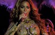 Beyonce Bak Telanjang Dada di Konser Serbia