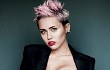 Miley Cyrus Pamer Dada dan Punggung di Majalah V