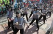 Media Asing Bahas Dance 'Gangnam Style' Meriahkan Hari Buruh di Surabaya