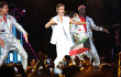 Fans Justin Bieber Bikin Grand Piano Terguling di Panggung Konser Dubai