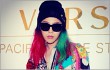 G-Dragon Kejutkan Fans di Hong Kong dengan Rambut Merah dan Hijau
