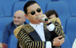 PSY Syok Diteriaki Suporter Saat Manggung di Final Coppa Italia