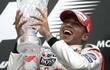 Lewis Hamilton Tak Puas Dengan Kecepatan Mercedes