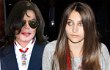Paris Dirumorkan Bunuh Diri Usai Dengar Michael Jackson Bukan Ayahnya