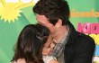 Selena Gomez Unggah Foto Kenangan Peluk Cory Monteith