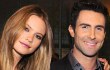 Adam Levine Maroon 5 Resmi Tunangan dengan Model Victoria Secret