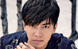 Gantengnya Lee Seung Gi Foto di Hawaii untuk Esquire