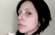 Lady GaGa Tampil Beda dengan Rambut Hitam dan Wajah Polos