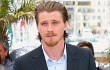 Garrett Hedlund Tolak 'Fifty Shades', Sutradara Pertimbangkan Rob-Kristen