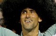 Novak Djokovic Konyol Pakai Wig Kribo Super Besar di Lapangan Tenis