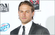 Charlie Hunnam Siap Beradegan Erotis di '50 Shades of Grey'