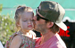 Imutnya Ekspresi Harper Saat Dicium David Beckham