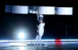 Lady GaGa Pamer Kostum Terbang di Peluncuran 'ARTPOP'