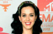 Pakai Cincin, Katy Perry Diisukan Telah Bertunangan