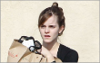 Kecantikan Alami Emma Watson Curi Perhatian Fans