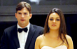 Ashton Kutcher dan Mila Kunis Bahagia Berdiri di Pelaminan Sang Kakak
