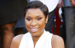 Jennifer Hudson Beri Hadiah Rumah untuk Asisten Pribadi