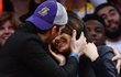 Mila Kunis dan Ashton Kutcher Makin Mesra di Depan Umum