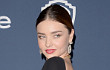 Miranda Kerr Seksi Tanpa Pakaian Dalam di Pesta Golden Globes