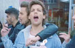 One Direction Serbu Restoran Kebab di Teaser Video 'Midnight Memories'