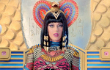 Katy Perry Hapus Gambar Kalung Berlafadz Allah di MV 'Dark Horse'