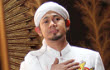 Ustadz Guntur Bumi Nangis Merasa Difitnah