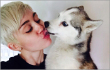 Miley Cyrus Sedih Anjing Kesayangan Mati Saat Ditinggal Konser
