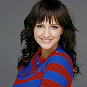 Ashlee Simpson Profile Photo