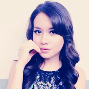 Christie Julia Profile Photo