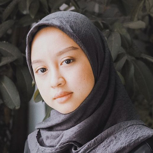 Gita Savitri Profile Photo