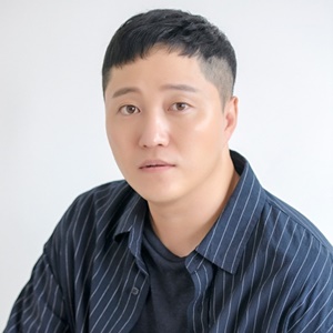Kim Dae Myung Profile Photo