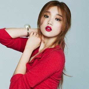 Lee Sung Kyung Profile Photo