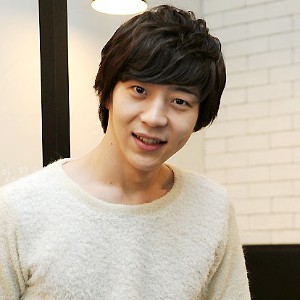 Park Yoohwan Profile Photo