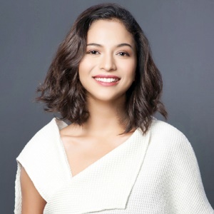 Putri Marino Profile Photo