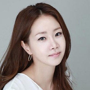 Shin Eun Kyung Profile Photo