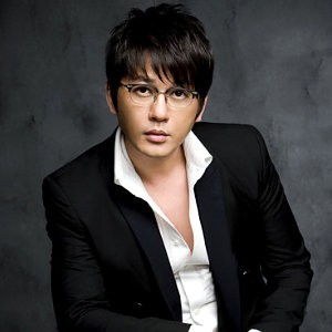 Shin Seung Hun Profile Photo
