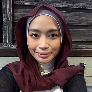 Tya Subiakto Profile Photo