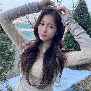 Wooyeon Profile Photo