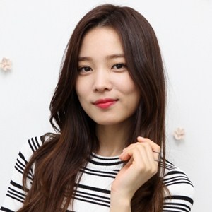 Yoon So Hee Profile Photo